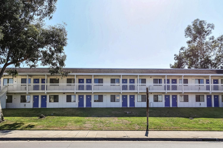 Exterior & Views 2, Super 8 by Wyndham Livermore, Alameda