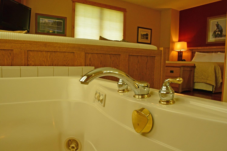 Bathroom 4, Gallatin River Lodge, Gallatin