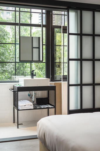 Bedroom 4, Art'otel, Taipei City
