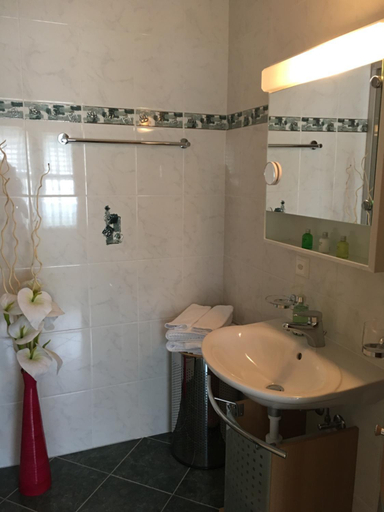 Bathroom 3, B&B Kelly, Ouest lausannois