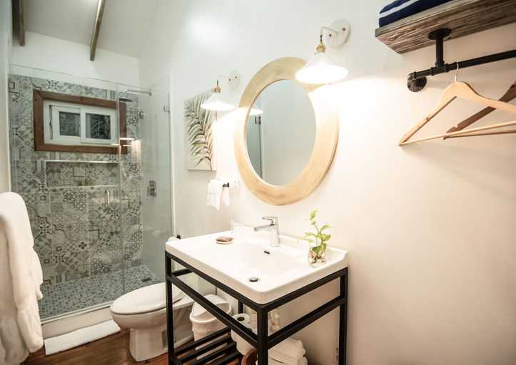 Bathroom 4, Angeli Gardens Boutique Hotel, San Pedro Sula