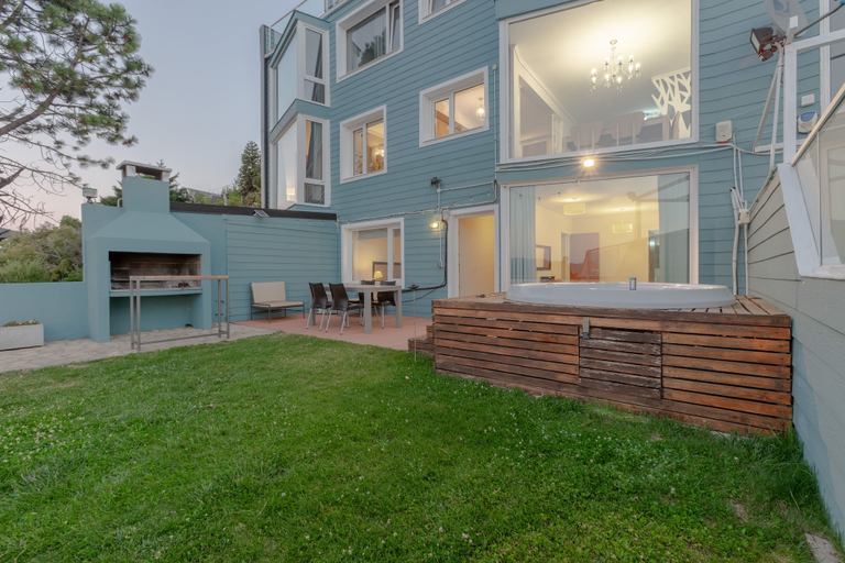 Exterior & Views 2, Apartments Bariloche - Luxury Lake Views, Bariloche