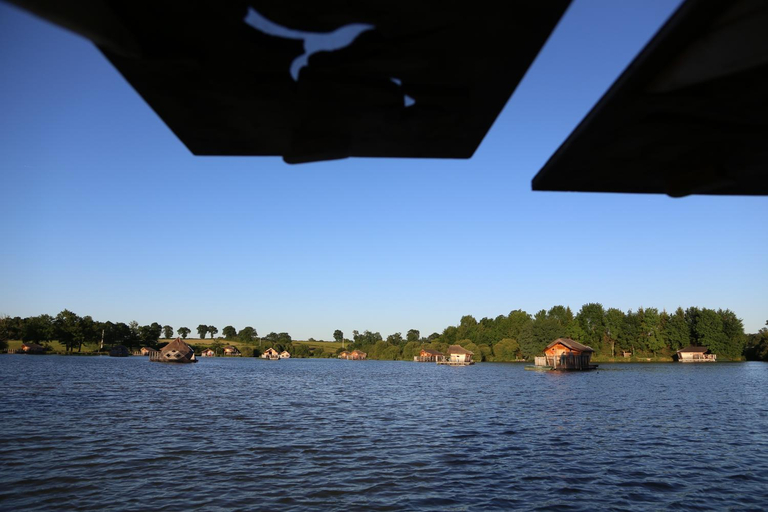 Others 4, Village Flottant de Pressac, Vienne