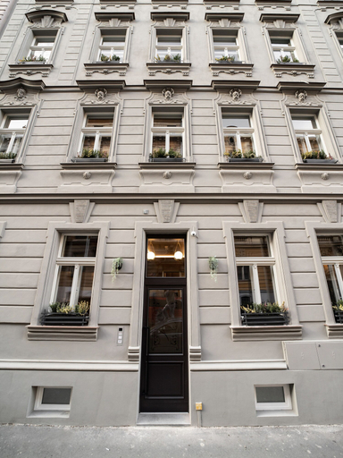 Exterior & Views 2, The Viaduct Suites & More, Praha 7