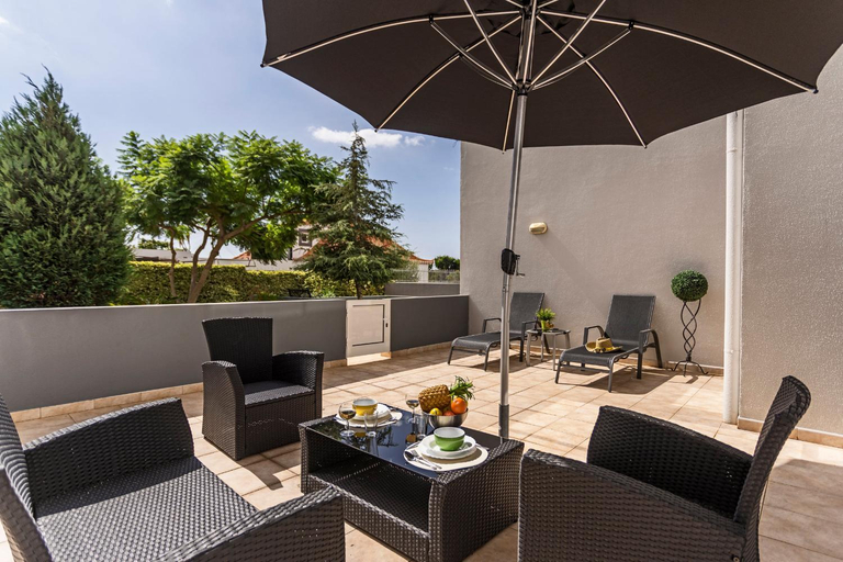 Food & Drinks, Achada I by an island apart, Funchal