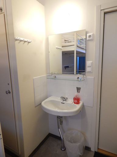 Bathroom 3, Hotelli Immalanjärvi, South Karelia