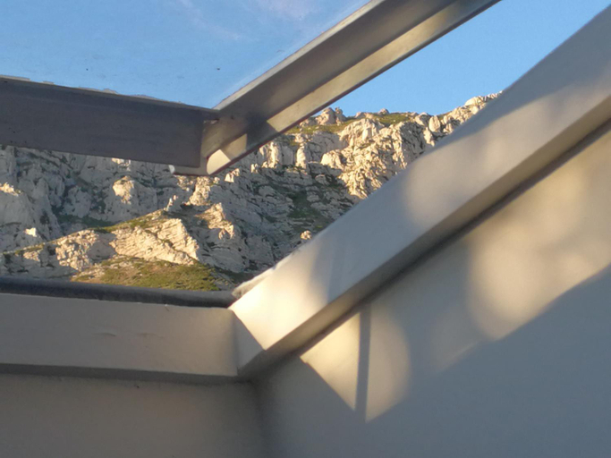 Others 2, petite maison dans le parc national des calanques, Bouches-du-Rhône