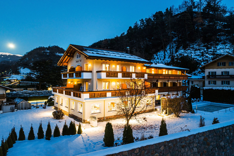 Exterior & Views 2, Hotel Bischofhof - Bistro Jasmin, Bolzano