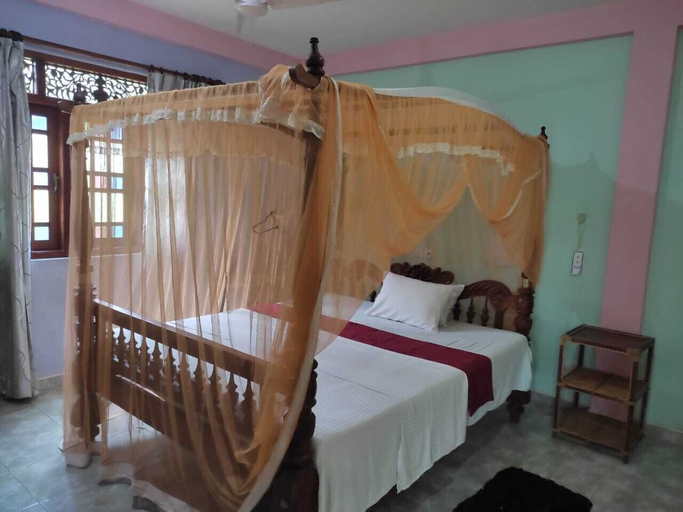 Bedroom 3, Utopia villa, Hikkaduwa