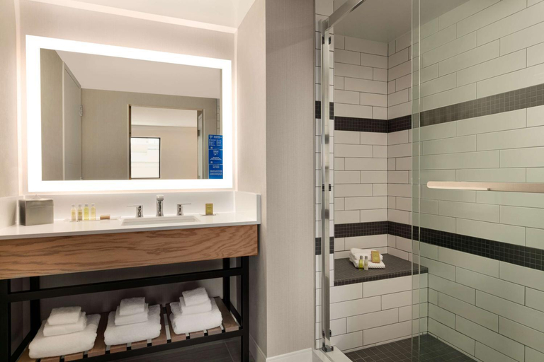 Bathroom 3, McKinley Grand Hotel, Stark