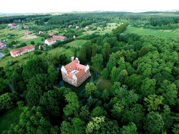 Others 3, Zamek na wodzie w Wojnowicach, Środa Śląska