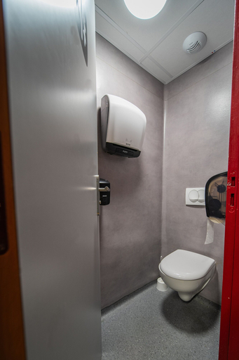 Bathroom 5, Auberge de Piau, Hautes-Pyrénées