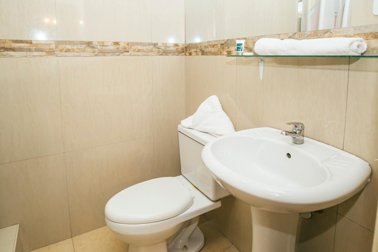 Bathroom 3, Posada San Juan, Arequipa