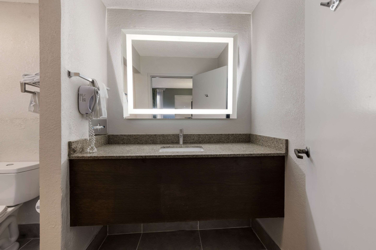 Bathroom 5, Quality Inn Orange Park Jacksonville, Duval