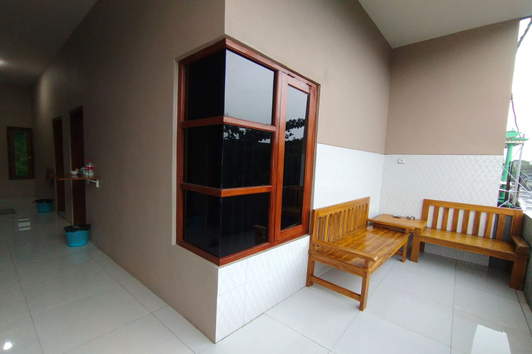 Public Area 2, Wisma Kencana Guesthouse, Karanganyar