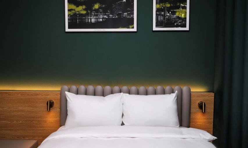 Bedroom 4, COTICE THE GROUND, Jung
