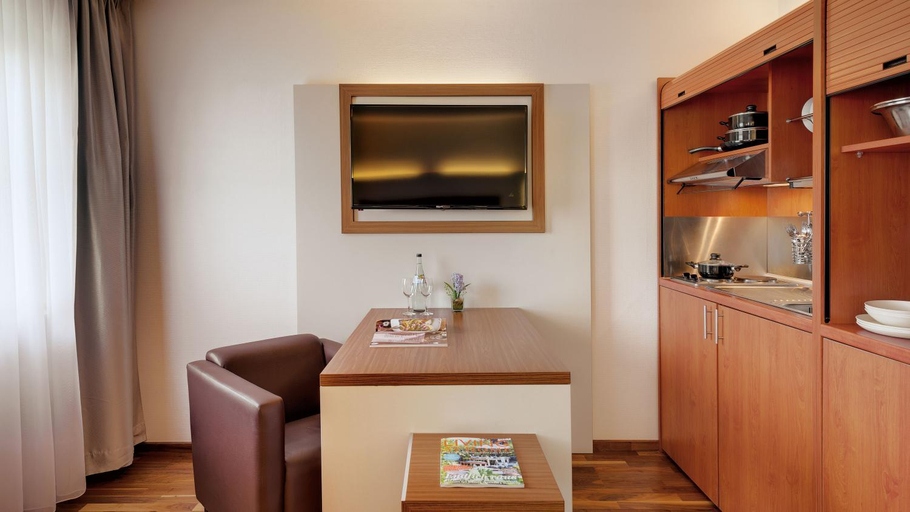 Others 4, Hotel Newton Heilbronn, Heilbronn