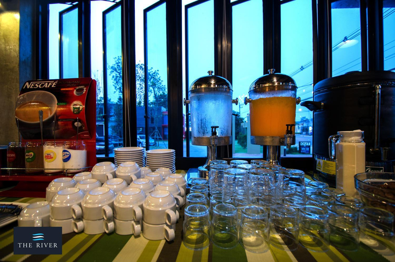 Food & Drinks 5, The River Hotel, Muang Nakhon Phanom