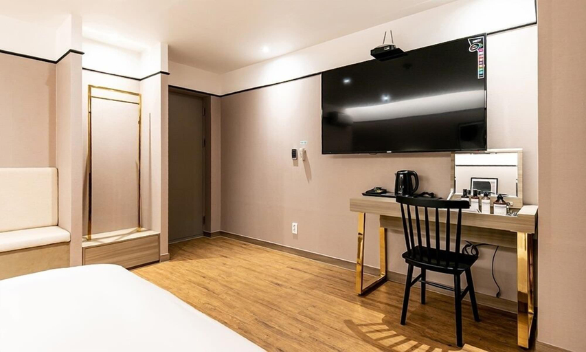 Others 5, Hotel YaJa Masan Odong, Masan