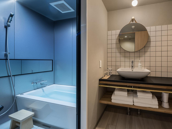 Bathroom 4, RAKURO Kyoto by THE SHARE HOTELS, Kyoto