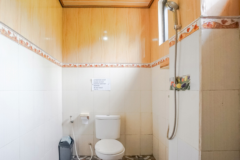 Bathroom 28