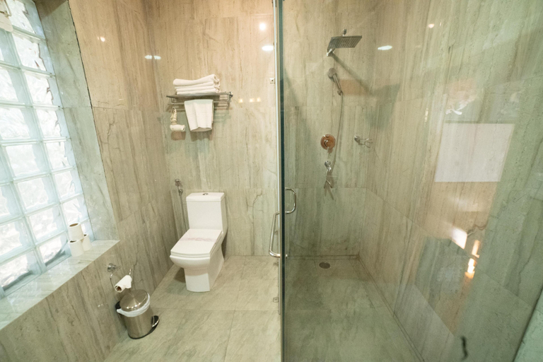 Bathroom 4, Chonor House, Kangra