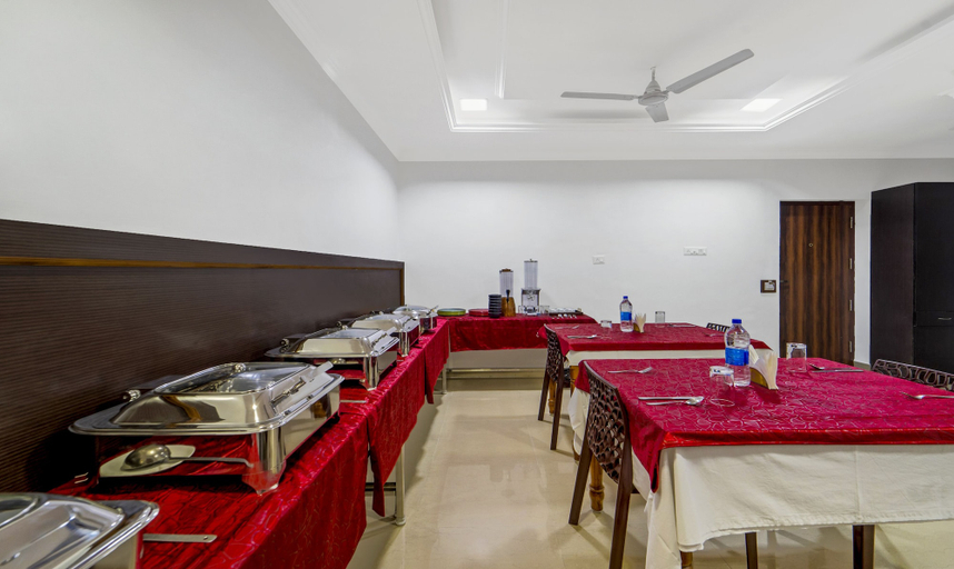 Food & Drinks 3, Treebo NGH Transit, Kancheepuram