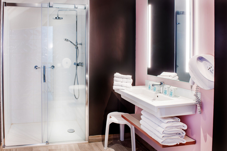 Bathroom 4, Sainte Rose, Hautes-Pyrénées