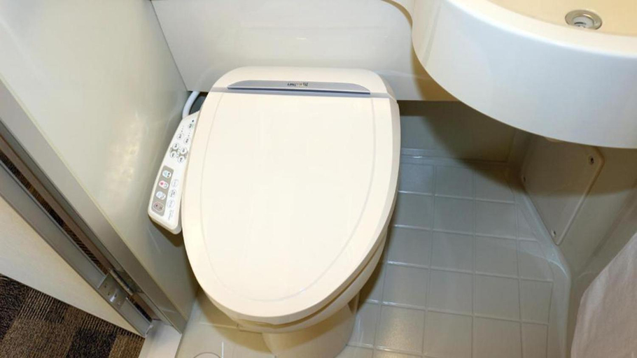 Bathroom 3, Toyoko Inn Hiroshima Heiwa Odori, Hiroshima