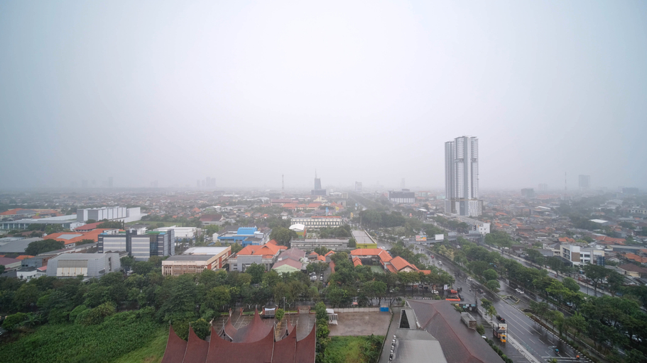 Exterior & Views 5, Best Location and Comfy 2BR at Tamansari Papilio Apartment By Travelio, Surabaya