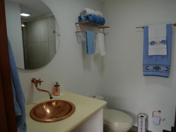 Bathroom 3, Patio Bonito, Jardín