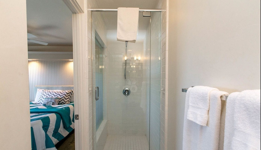 Bathroom 3, Sea View Inn at the Beach, Los Angeles