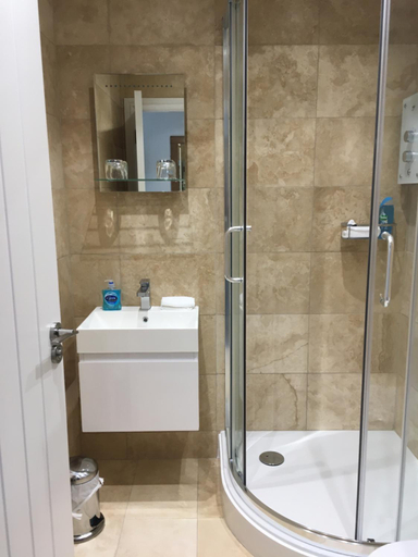 Bathroom, The Pityme Inn, Cornwall