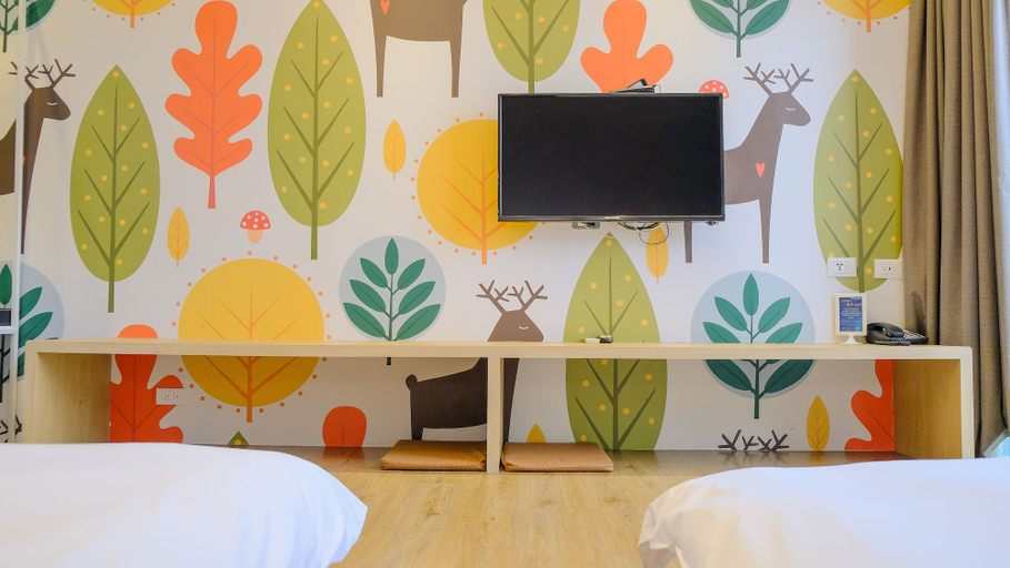 Bedroom 3, Railway Inn, Taitung