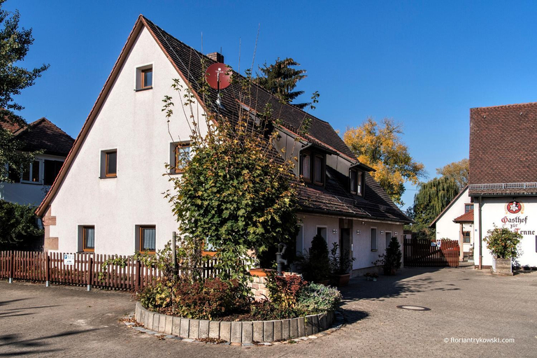 Others 4, Ubernachten in der Tenne, Nürnberg