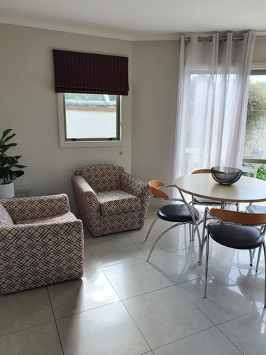 Others 5, Breakers Motel, Thames-Coromandel