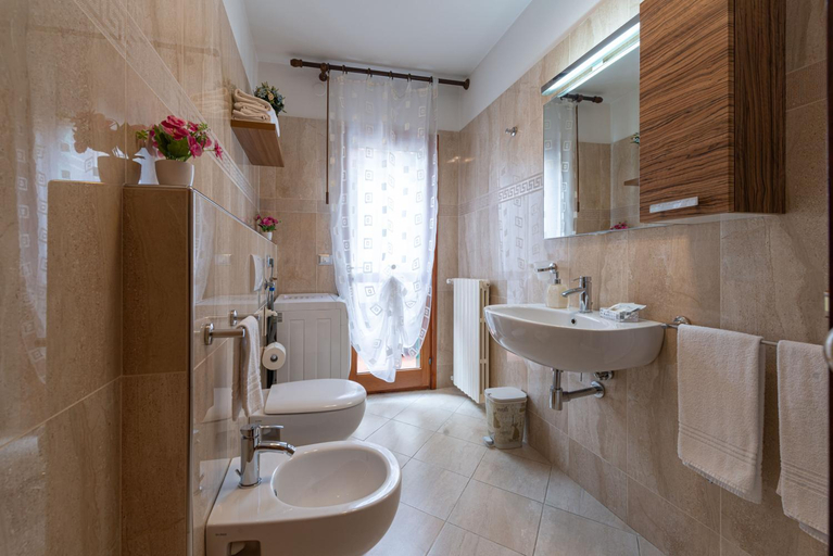 Bathroom 2, B&B Da Nina Venice, Venezia