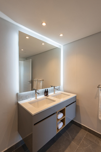 Bathroom 4, Plett Quarter Apartments, Eden