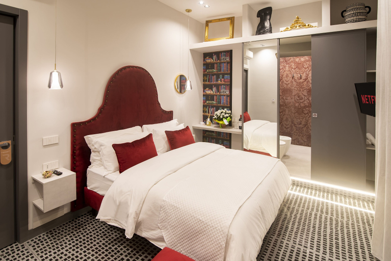 Bedroom 3, Three Rooms Toledo Luxury, Napoli