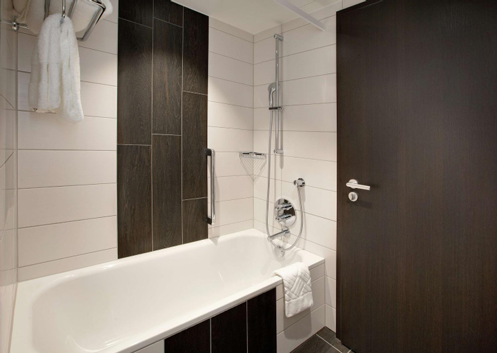 Bedroom 4, Hilton Garden Inn Zurich Limmattal, Baden