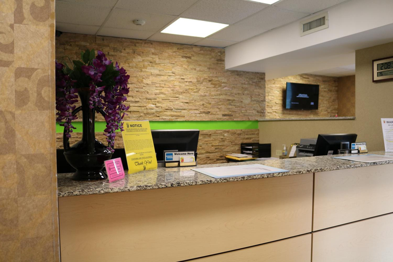 Public Area 3, Super 8 By Wyndham Plattsburgh, Clinton
