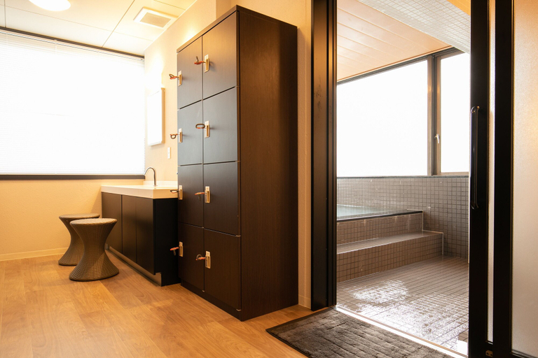 Bathroom 5, Kochi Sunrise Hotel, Kōchi
