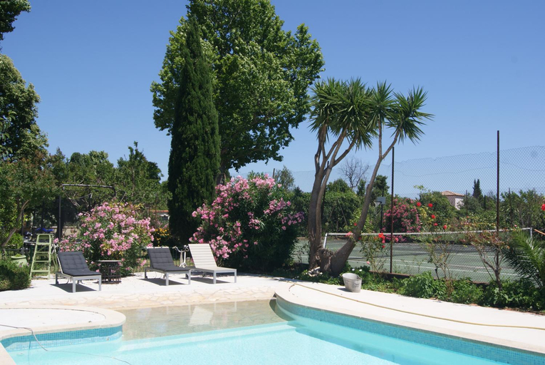 Others 3, LE BOURGUET, Var