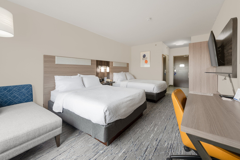 Bedroom 4, Holiday Inn Express & Suites EDMONTON SOUTH by IHG, Division No. 11