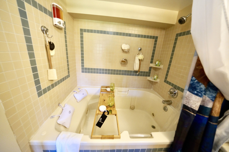 Bathroom 3, Flat Fish Lodge B&B, Kenai Peninsula