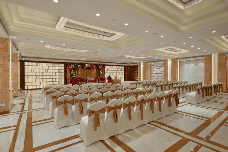 Others 5, Krishna Palace Hotel, Mumbai City