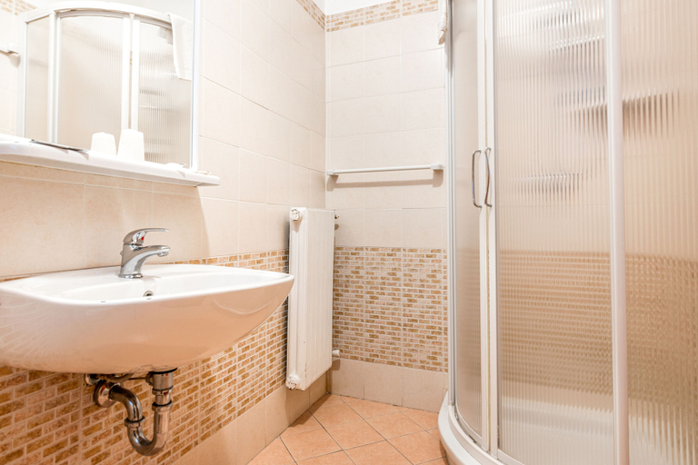 Bathroom 3, Club Hotel Zodiaco, Trento