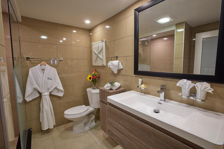 Bathroom 4, Divi Dutch Village Beach Resort