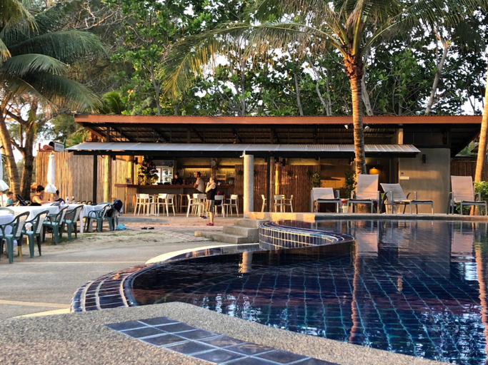 Food & Drinks 5, Noble House Beach Resort, Ko Lanta