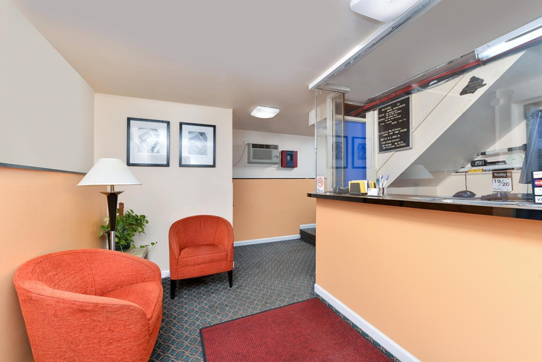 Public Area 2, Media Inn & Suites, Delaware